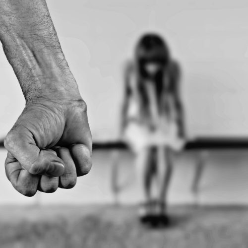 Hulpverleners die geweld gebruiken: wanneer de zorg faalt