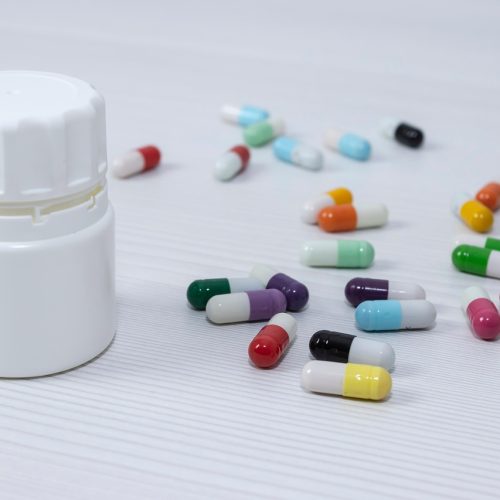 Medicijnen bewaren: tips voor thuis en op reis