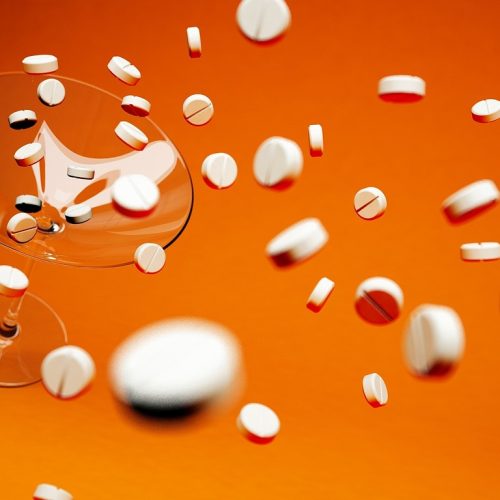 Bijwerkingen medicijnen: wat kun je zelf doen en wanneer meld je het?